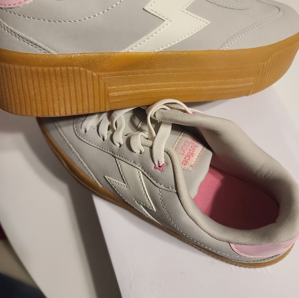 Justice White and Pink Athletic Shoes - Picture 4 of 6